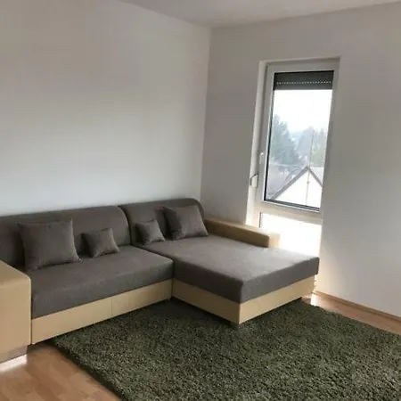 Lilly Apartman 아파트 Dombóvár
