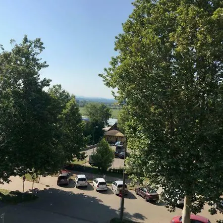 Lilly Apartman 아파트 Dombóvár